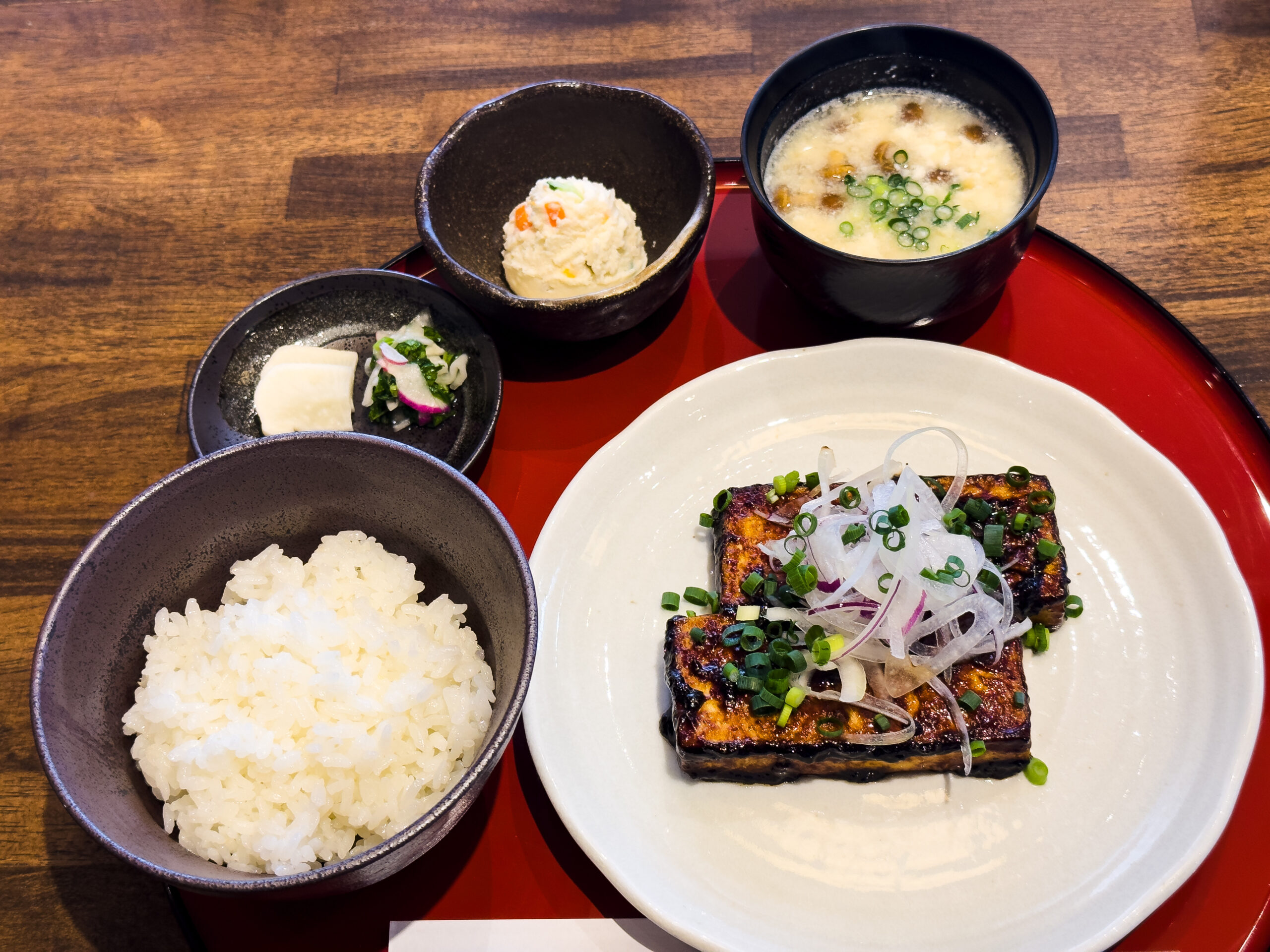 白山市ランチ2026最新！地元民が選ぶ穴場海鮮と隠れ家名店の真価