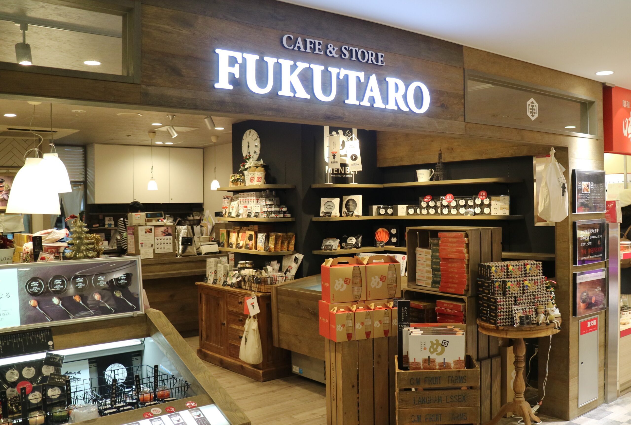 福太郎博多デイトス店を徹底取材！限定めんべいと明太子の魅力に迫る