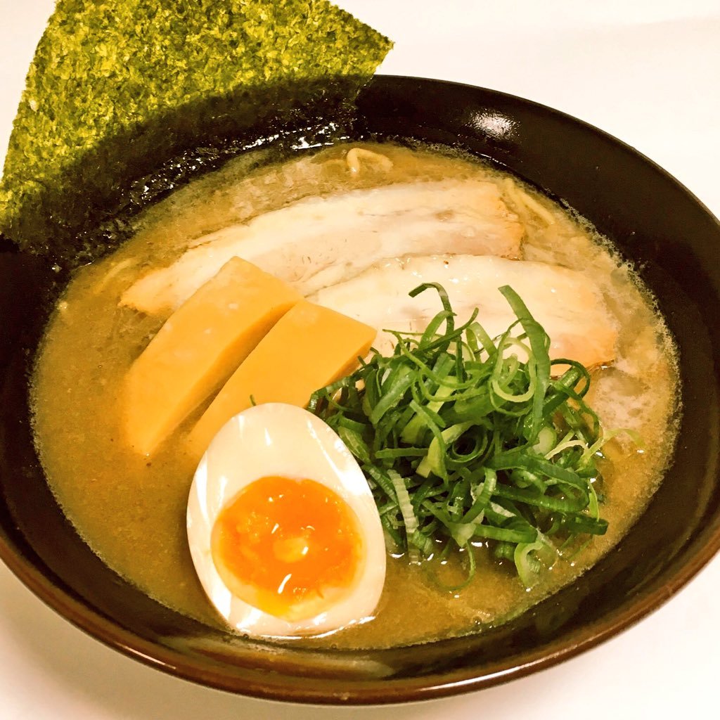 京都一乗寺の驚麺屋を徹底解剖！超濃厚メガ豚骨の真実と口コミ評判