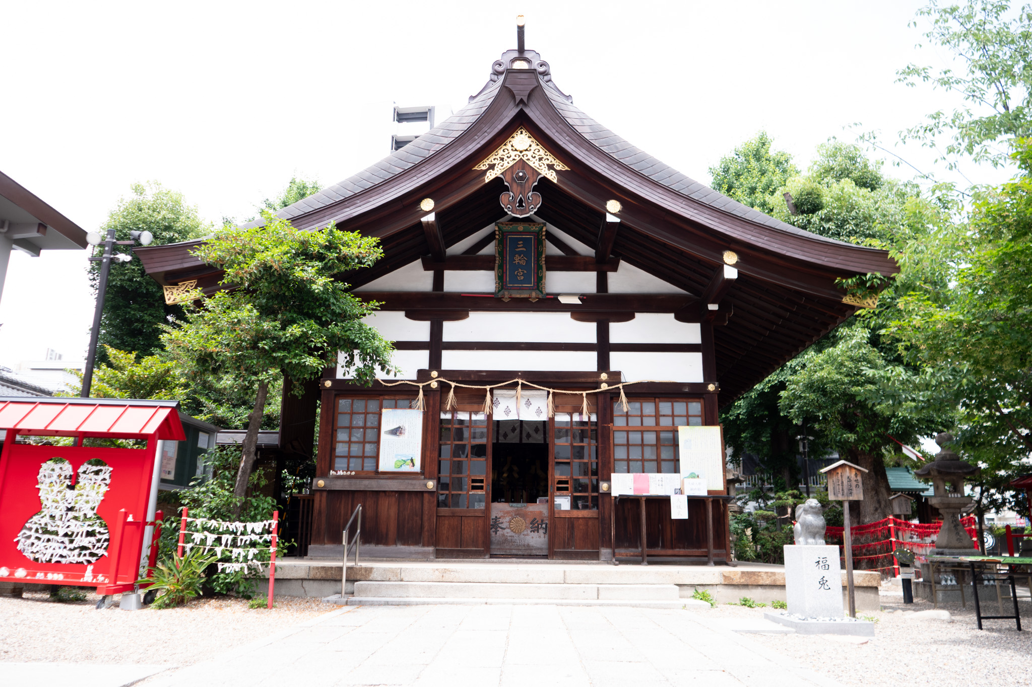 名古屋・三輪神社が「うさぎと推し活の聖地」と呼ばれる理由と参拝全貌