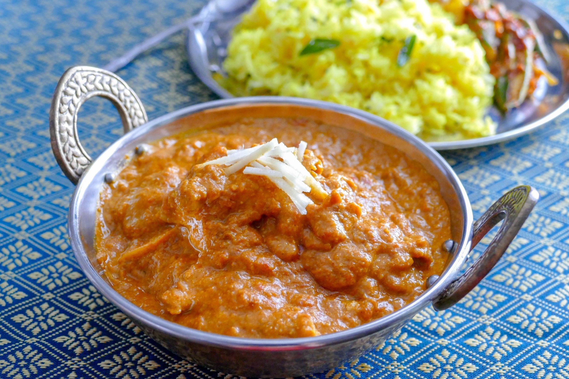 【2026年最新】「カレーにスープは重い」は過去の話？共働き・物価高時代に劇的進化を遂げる「カレー×スープ」最適解の裏側