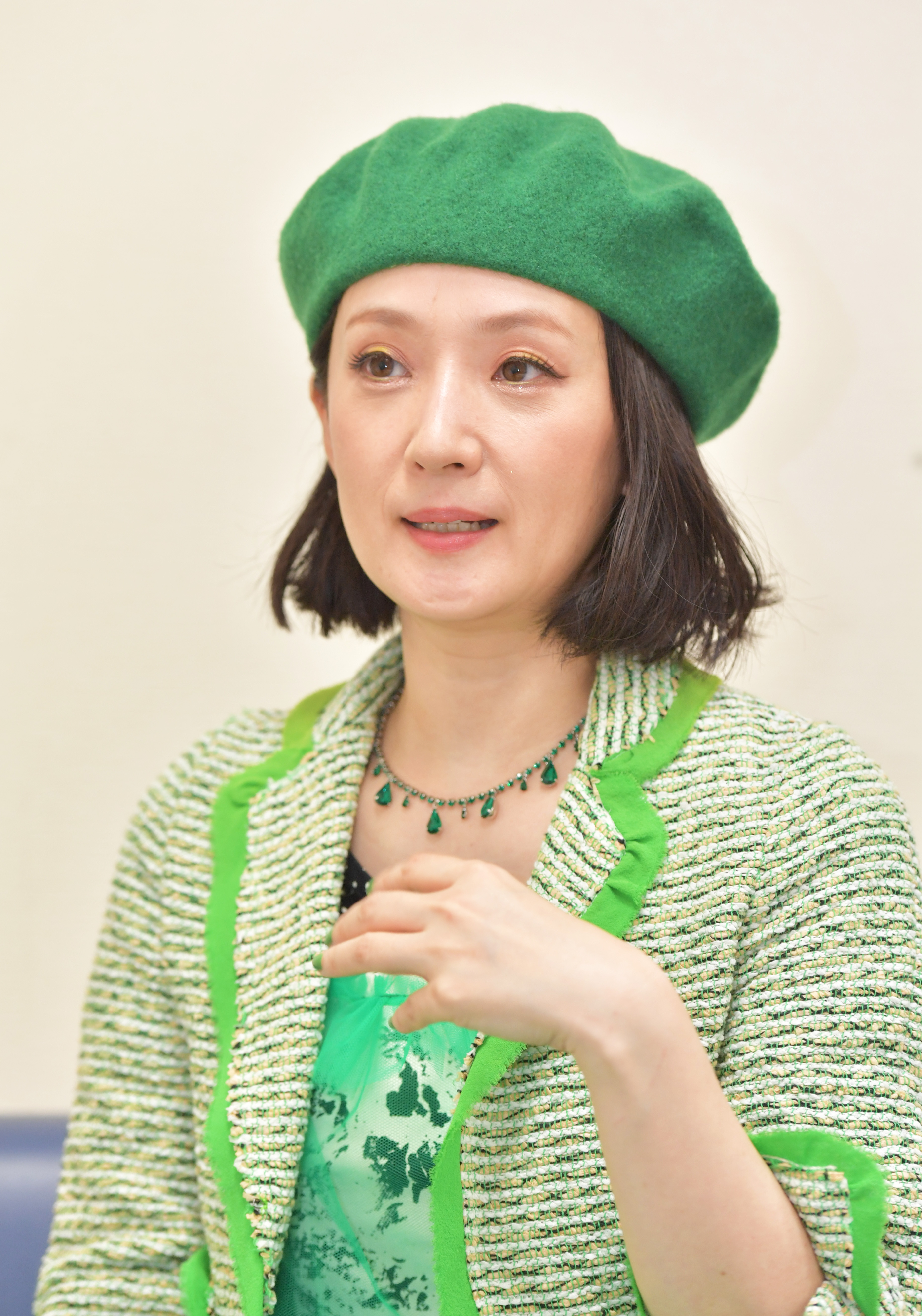 千秋の旦那の現在は？15歳年下Tbs社員との離婚理由と真相に迫る