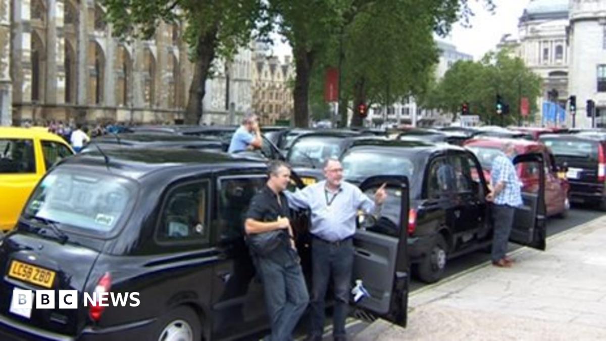 How Much Do Black Cab Drivers Earn in London