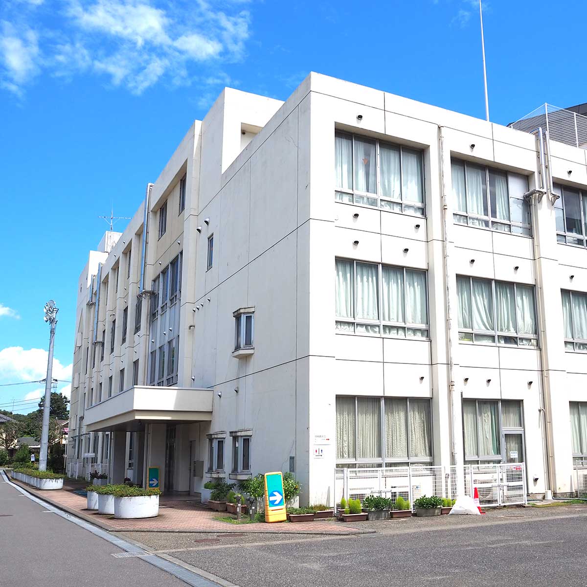 都立豊多摩高校のリアル2026｜偏差値・倍率と「自由な校風」の真相