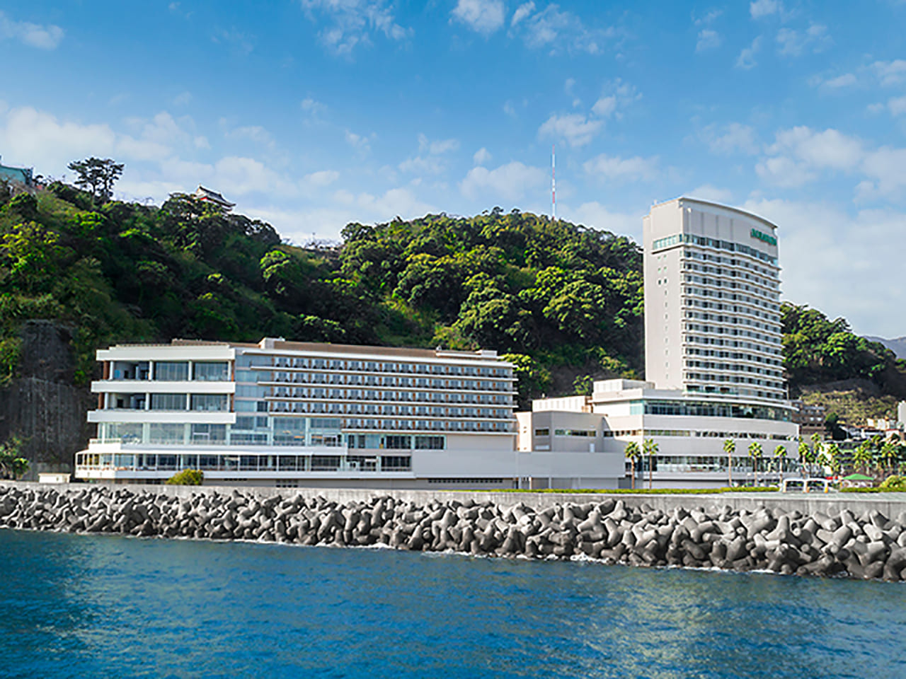 【2026最新】熱海後楽園ホテルはどっちが正解？タワー館とアクアの決定的な違い