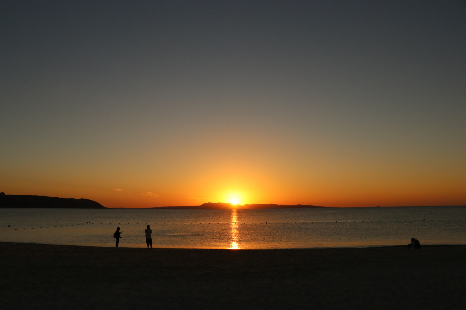 サンセットとは？夕日以外のビジネス・It・法律での意味と条項の全貌