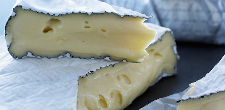 Are You Supposed to Eat the Rind on Camembert