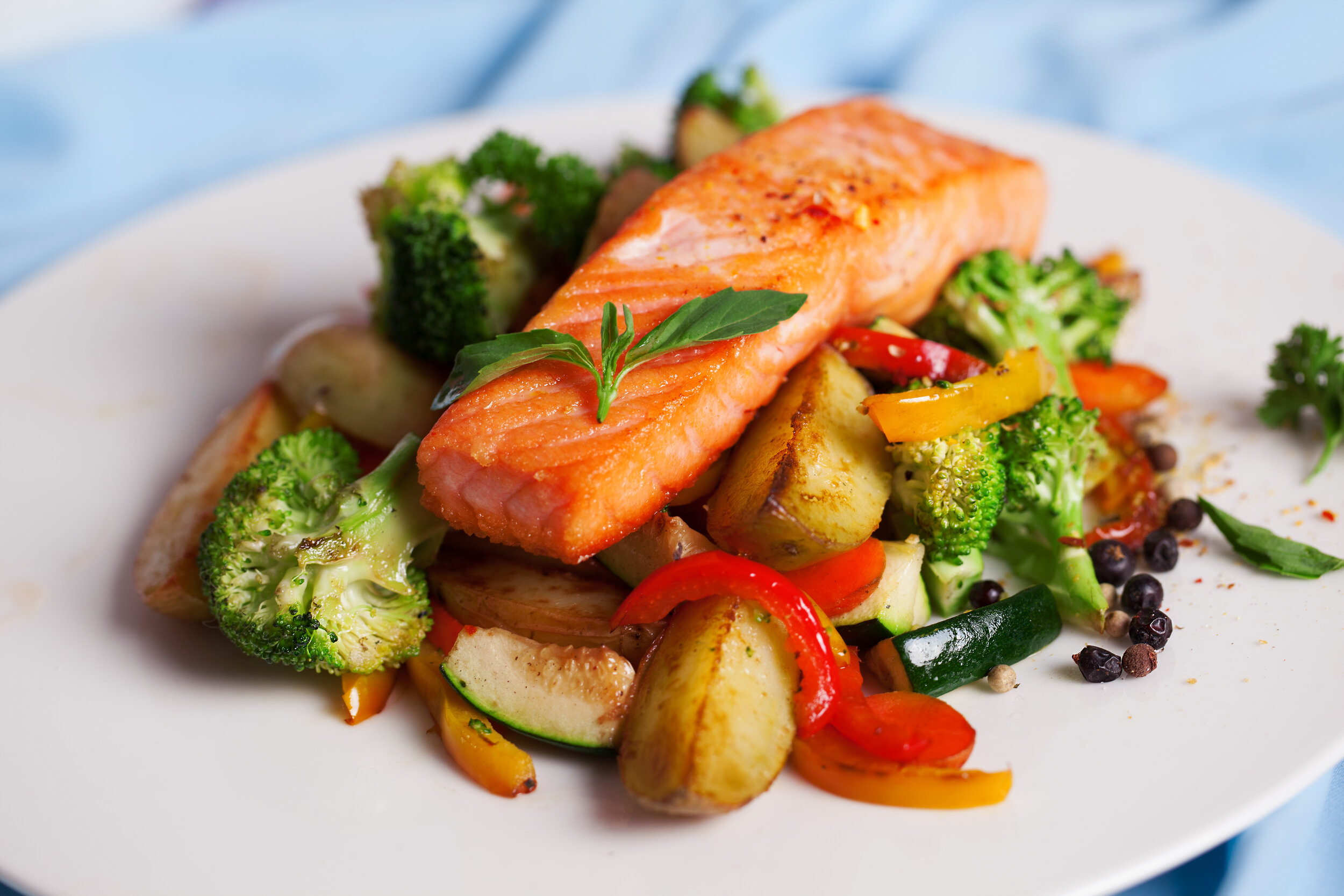 Vegetables That Go Well with Salmon