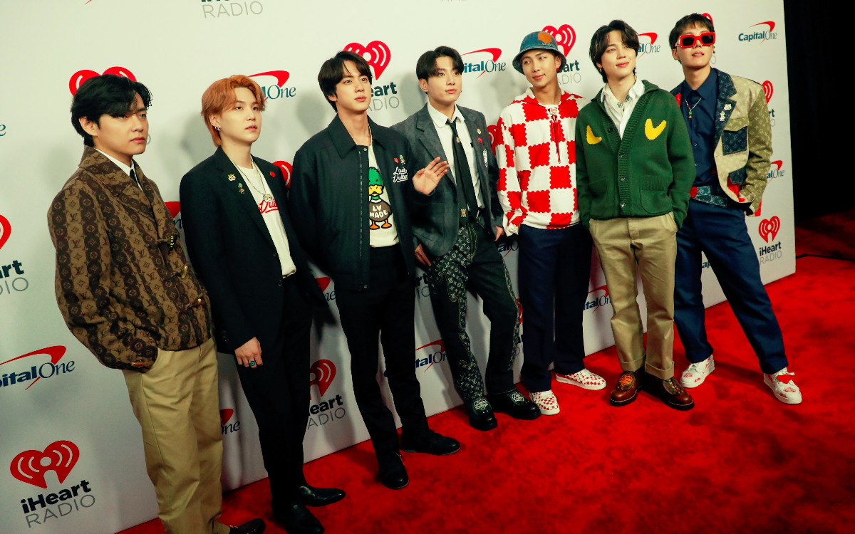 Quien De Los Integrantes De Bts Tiene Covid 19