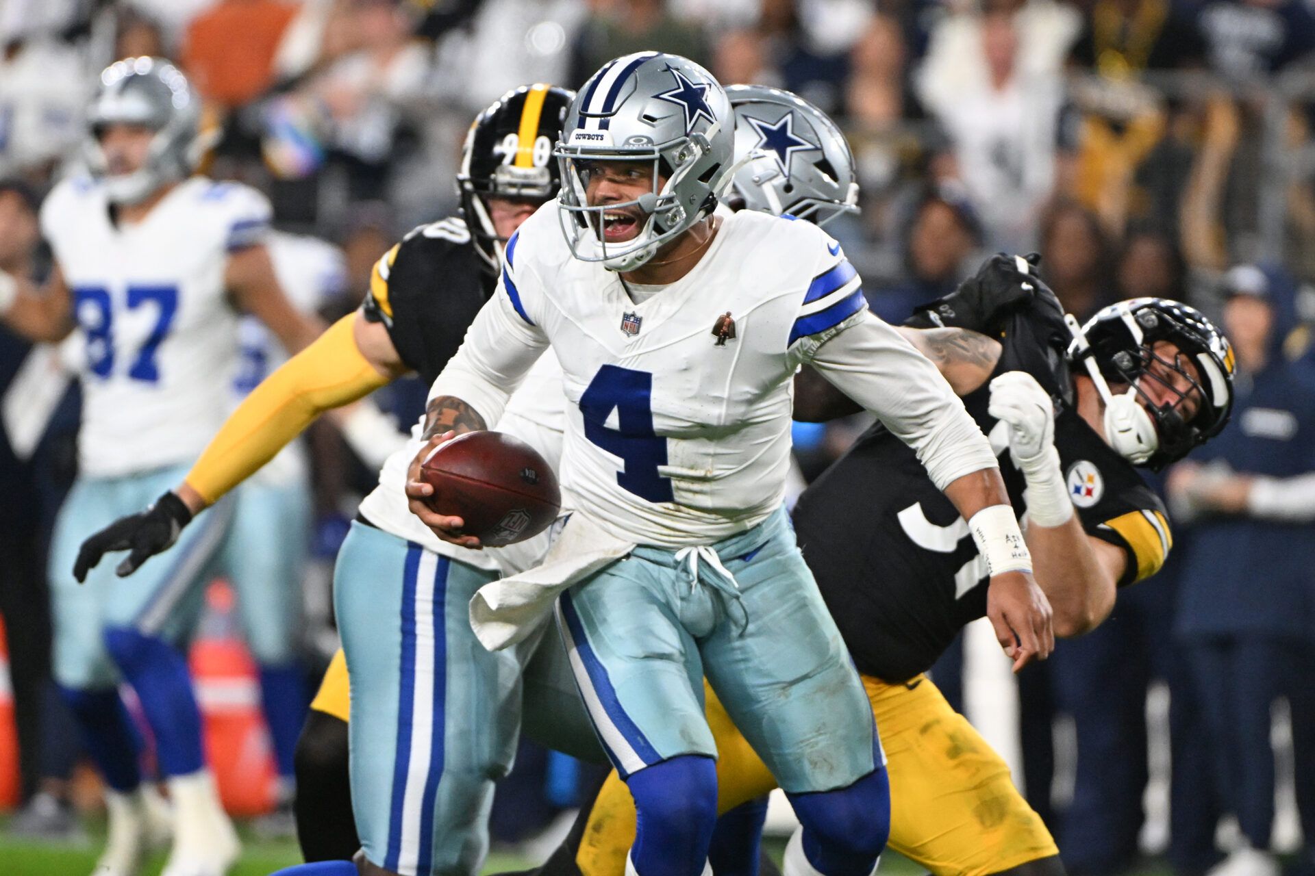 What's the Score for the Dallas Cowboys