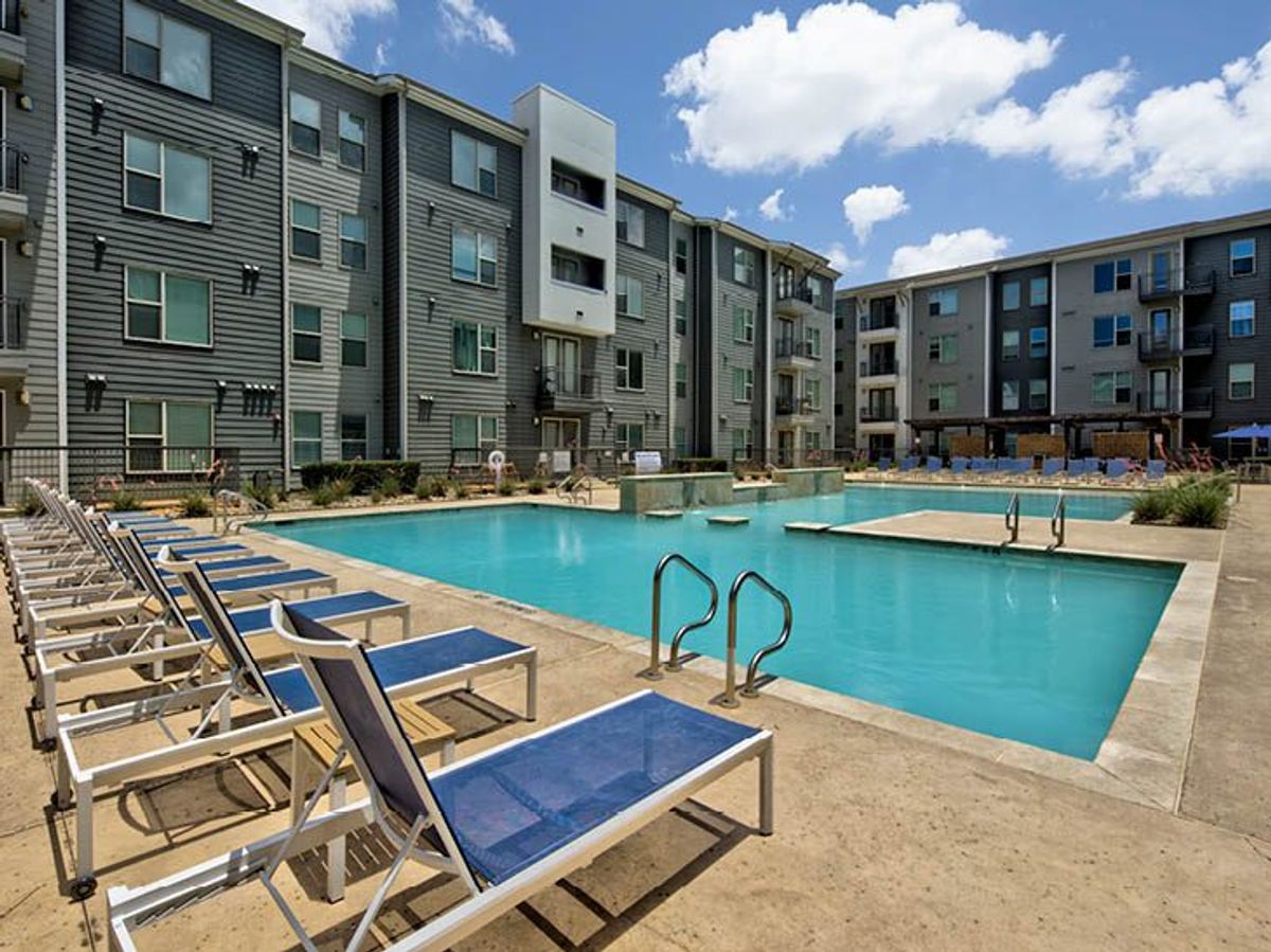 Arlington Student Housing