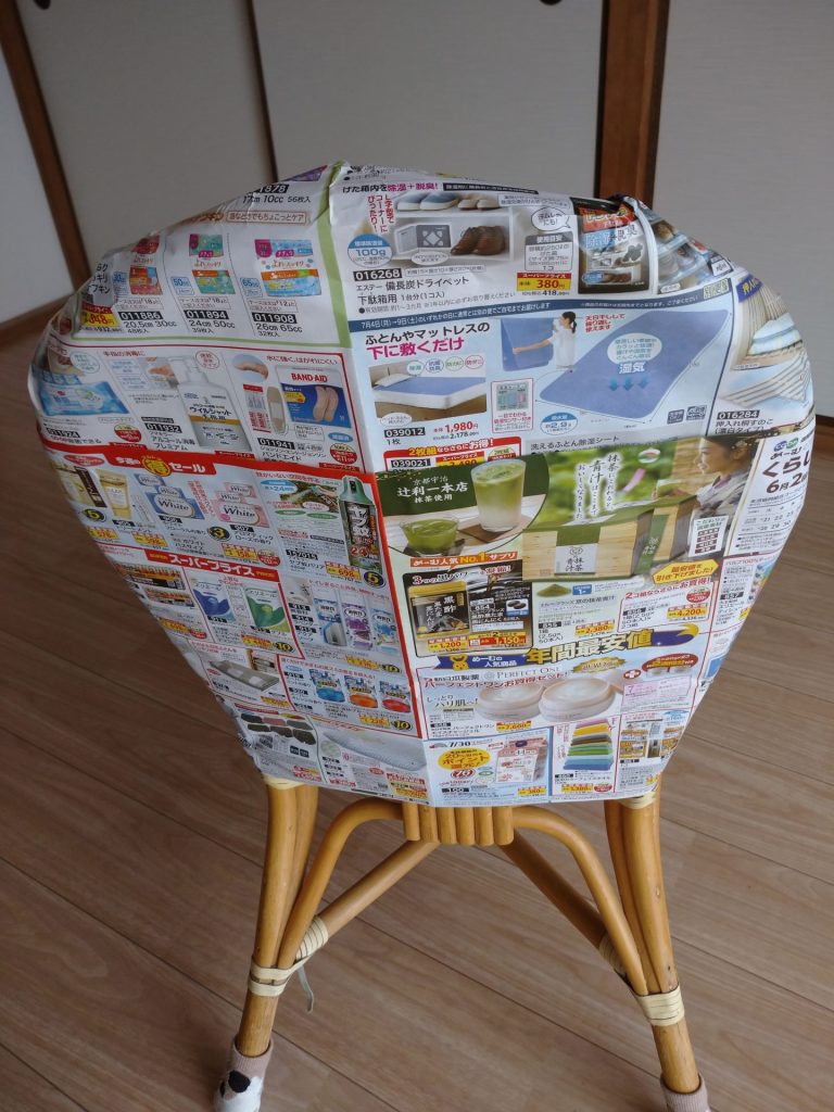 椅子の背もたれカバー作り方！100均・型紙なし劇的リメイク術