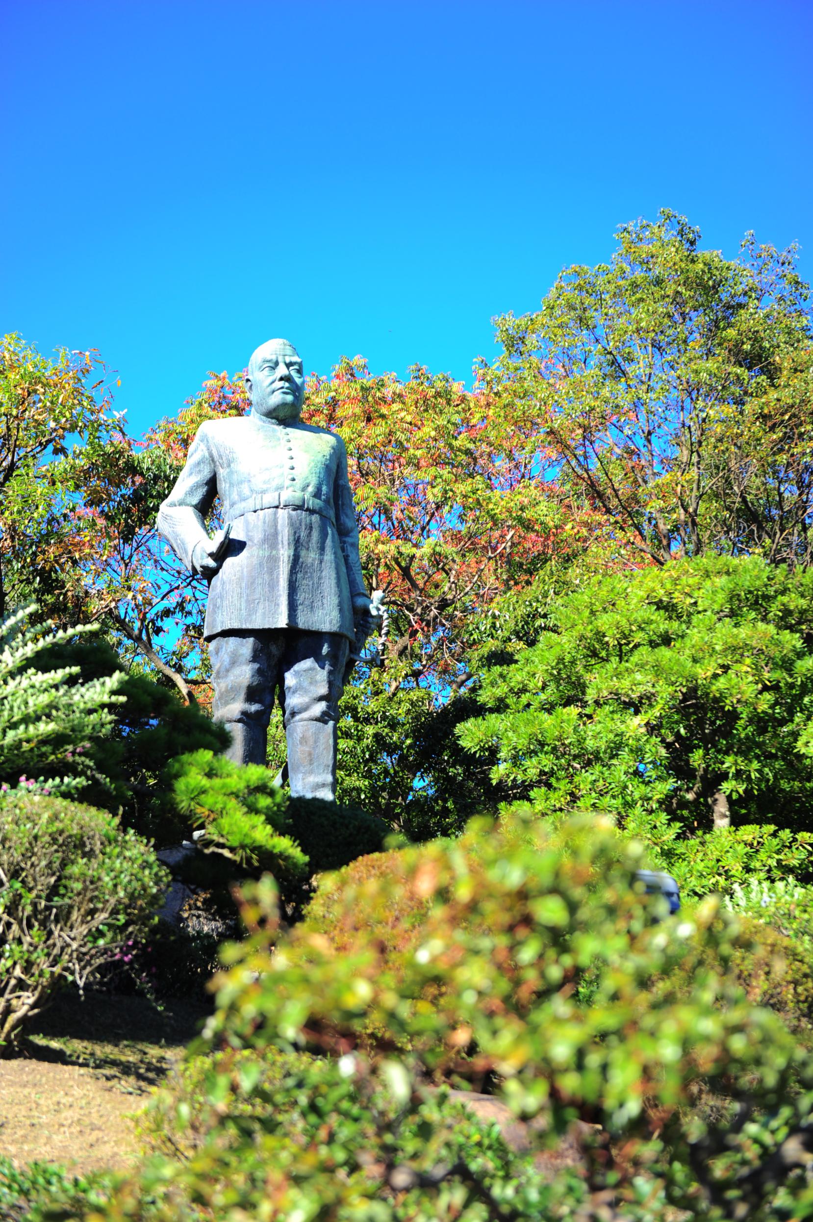 西郷隆盛像はなぜ似てない？妻の叫びと服装の謎・写真の真相を徹底追跡
