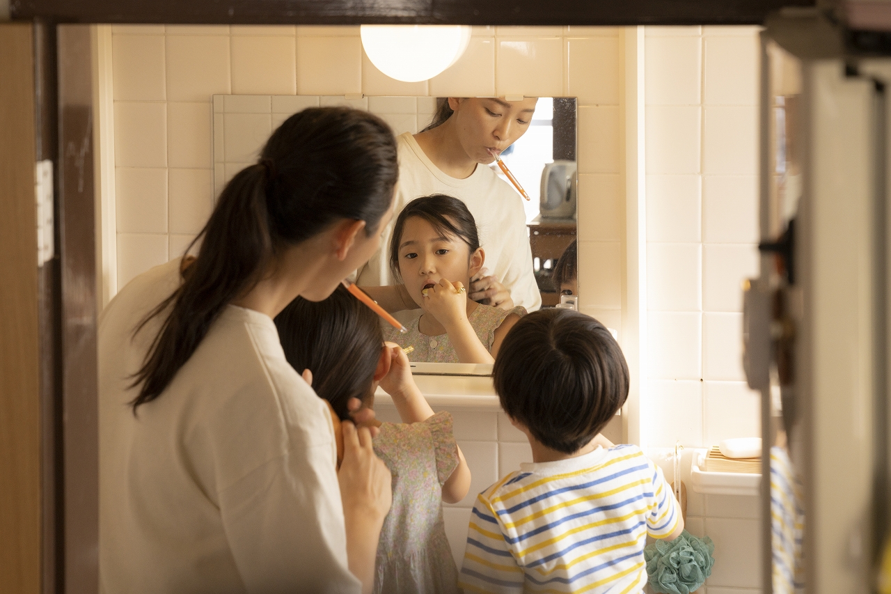 杏の子供は何人？パリ移住後の年齢・学校と東出昌大との現在を解説