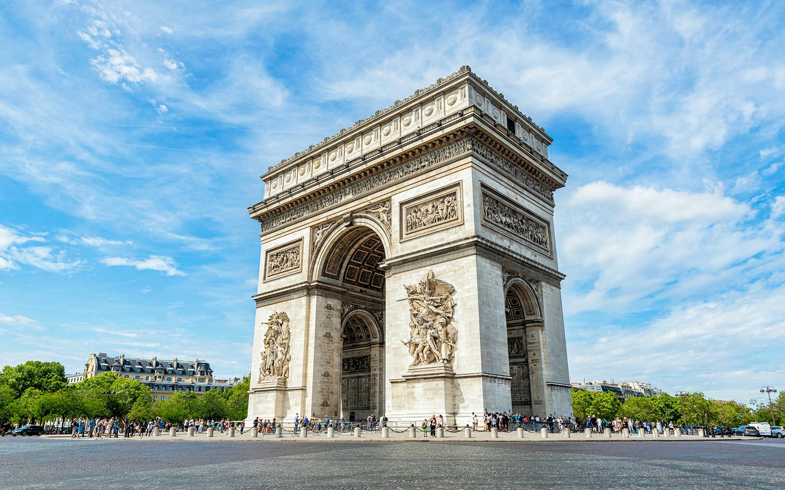 Arc De Triomphe Bag Policy