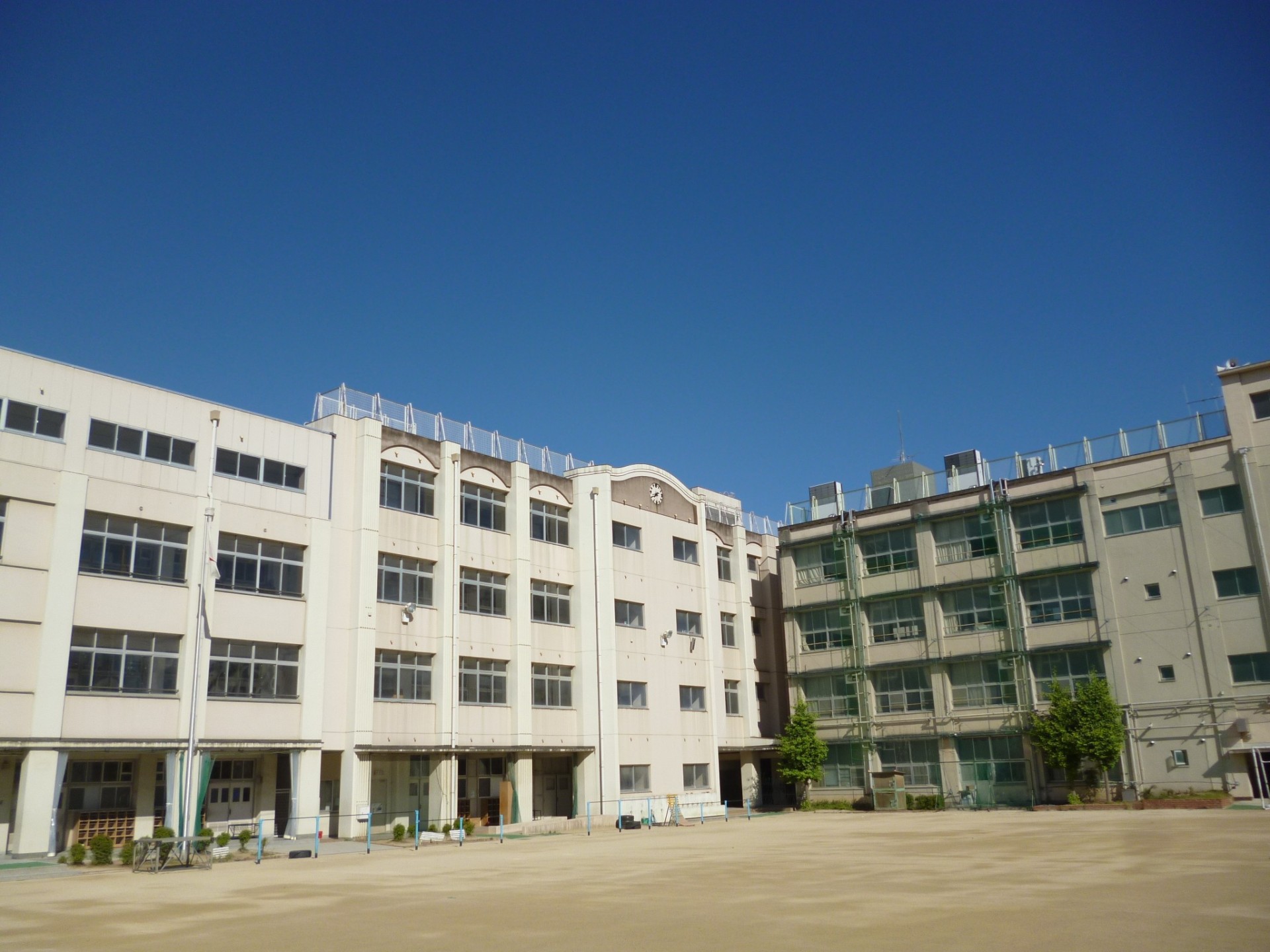 太子橋小学校の評判と学区の真実！保護者口コミと今市中進学の全貌
