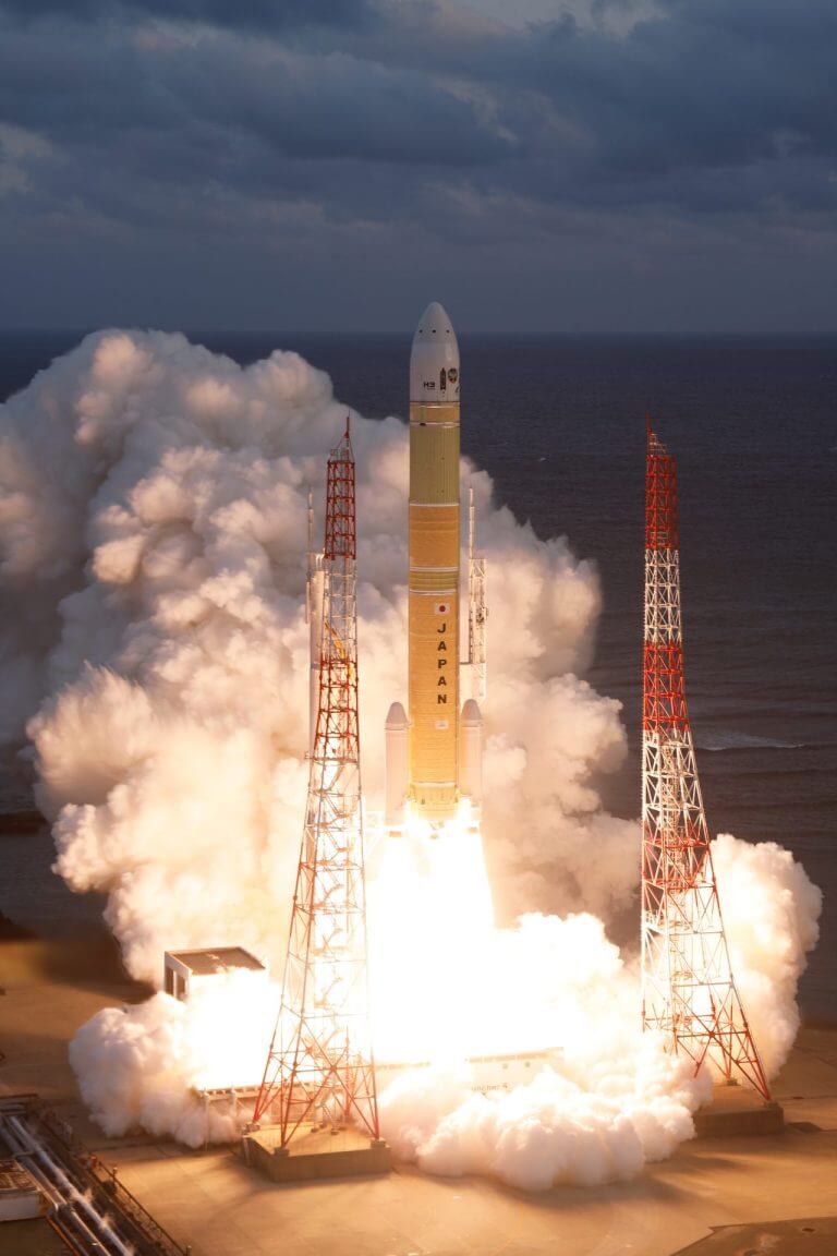 2026年、日本の宇宙開発が覚醒する——H3本格稼働と「月・火星」へ挑むJaxa最前線