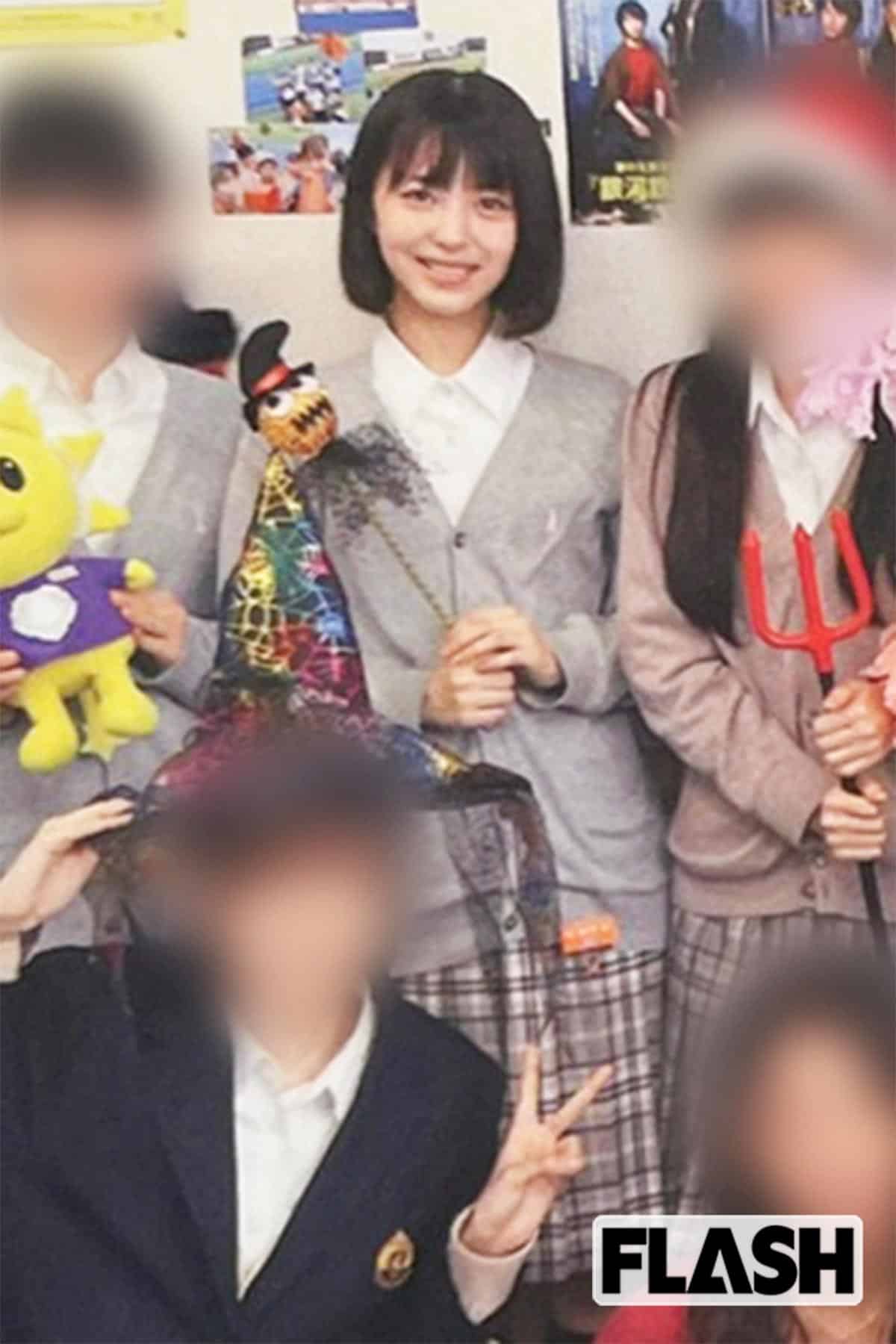浜辺美波の学生時代を徹底追跡！堀越高校の秘話と卒アル写真の真実
