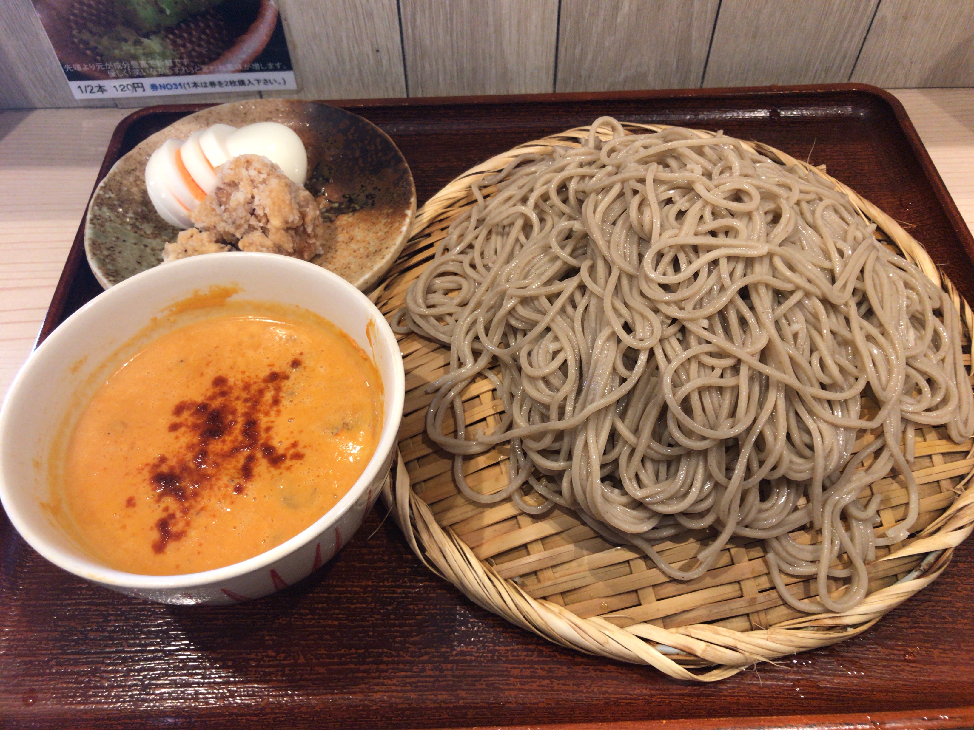 湾岸の街に潜む手打ちの真髄——テーマパークの陰で進化を遂げる「浦安の蕎麦」最前線【2026ルポ】