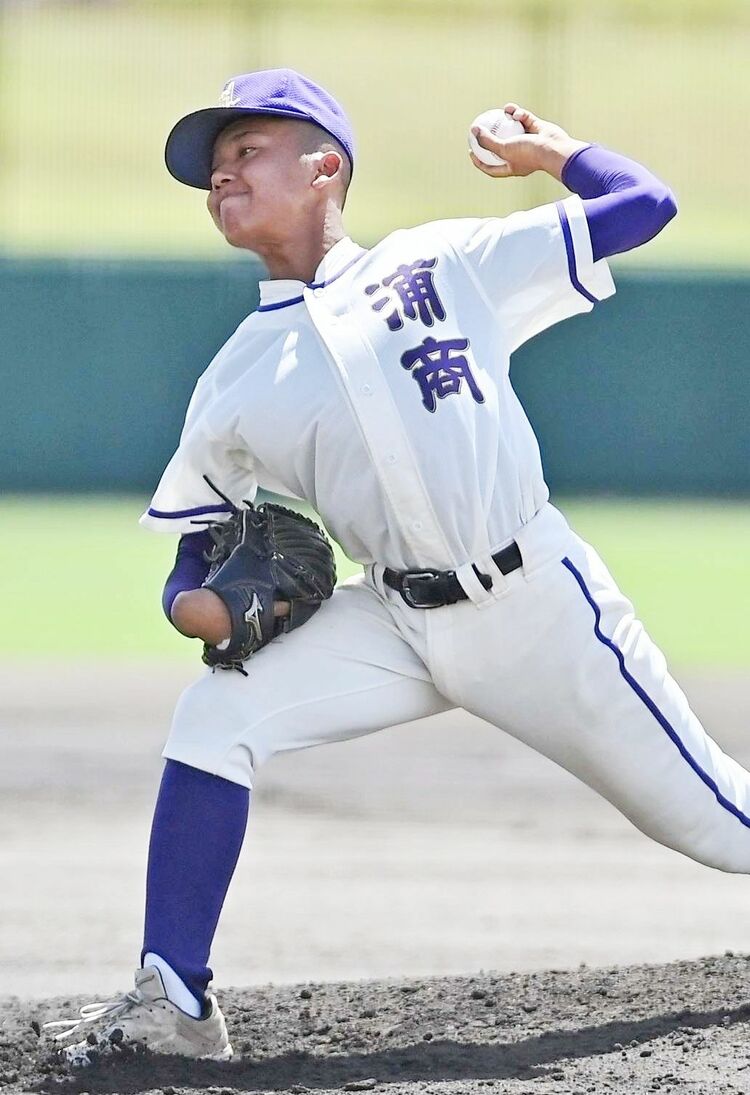 浦添商業野球部の現在とは？甲子園ベスト4名門の苦闘と復活の全貌