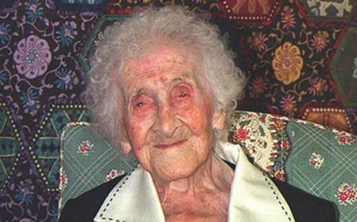 世界一長生きした人は何歳？122歳の真相と歴代最高齢者の驚くべき日常
