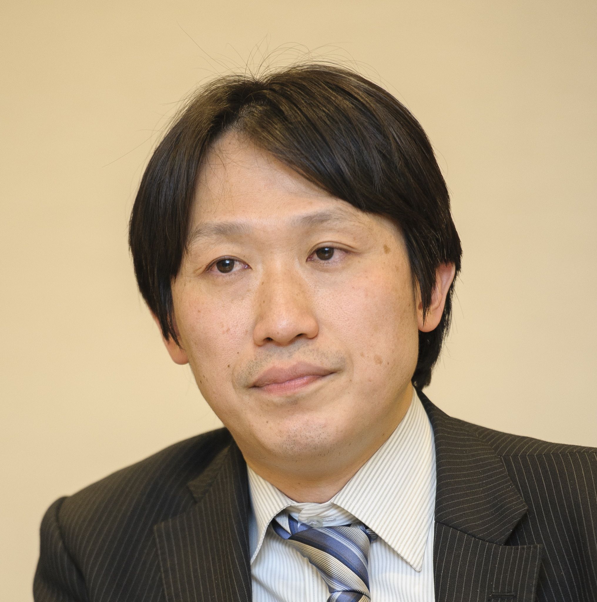 中野剛志の妻はどんな人物？結婚相手や家族構成の真相と経歴・現在