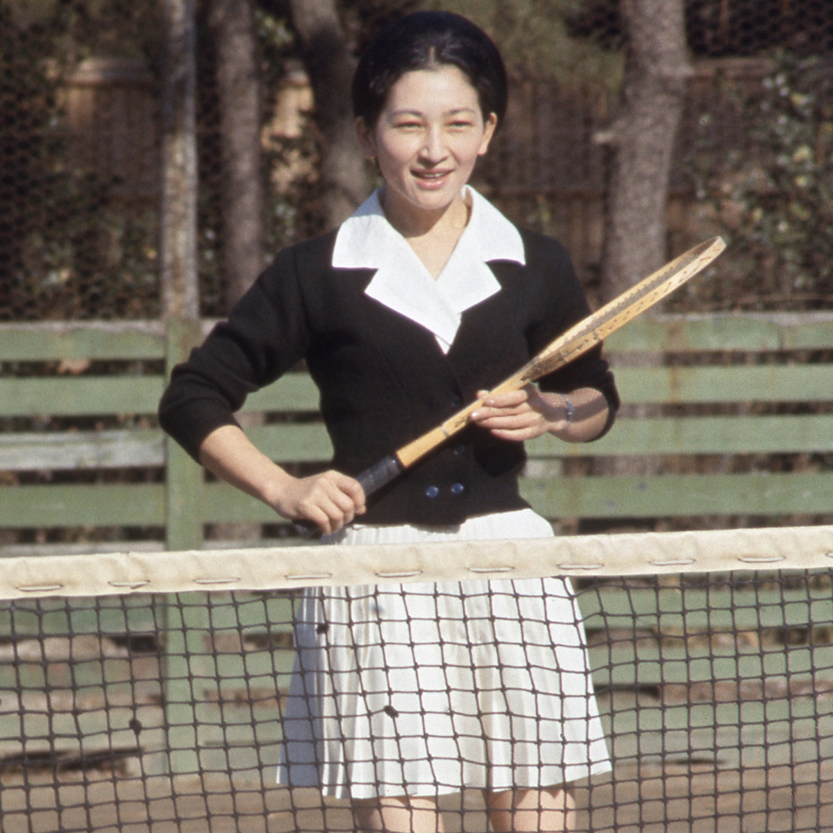 美智子さま「テニスコートの恋」真相と腕前！上皇さまとの絆と現在