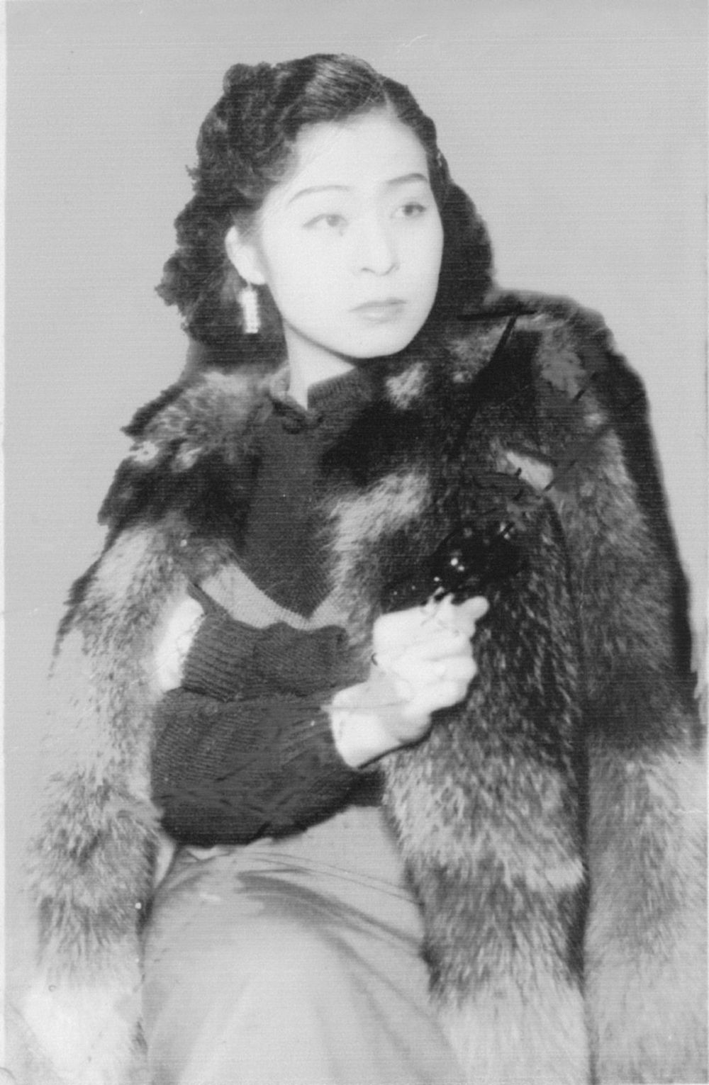 浅香光代の若い頃が超絶美人と話題！女剣劇の秘蔵写真と隠し子の真相