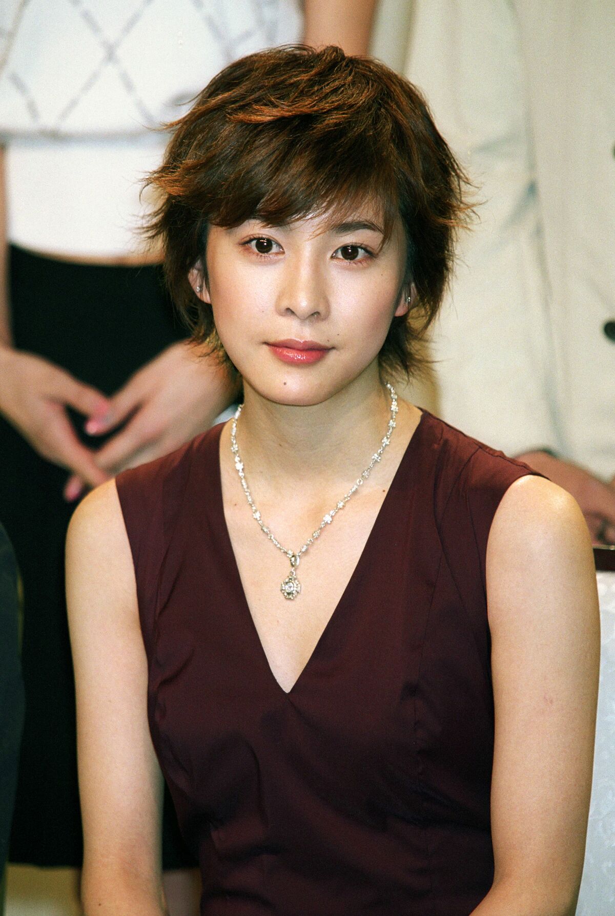 竹内結子が可愛すぎる！今なお愛される笑顔と伝説のビジュアル徹底解剖