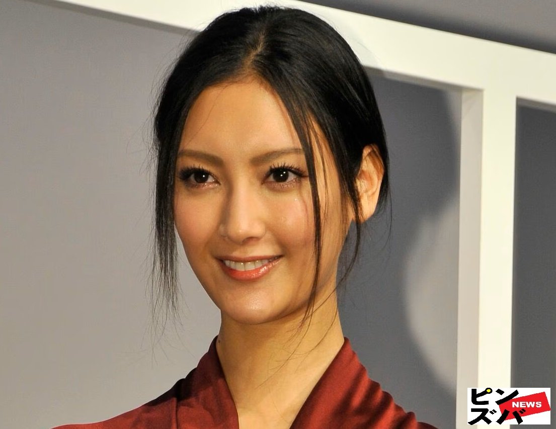 菜々緒の劣化説は本当か？昔と現在の比較から見えた驚異の美貌