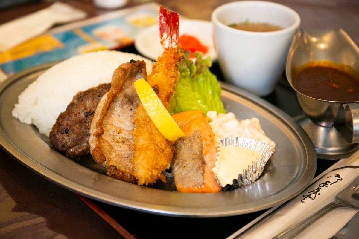 新宿の老舗洋食「はやしや」が愛され続ける理由と混雑・評判の真相
