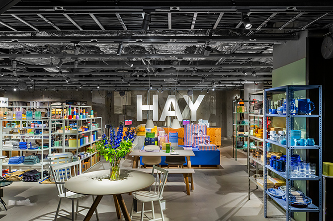 表参道のデザイン聖地が魅せる新たな波。「Hay Tokyo」が提示する2026年インテリアトレンドと都市型ライフスタイルの未来