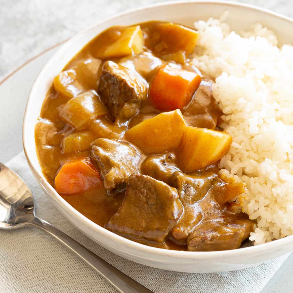 池袋西口で極めるココイチ！限定メニューと混雑回避の裏技徹底解説
