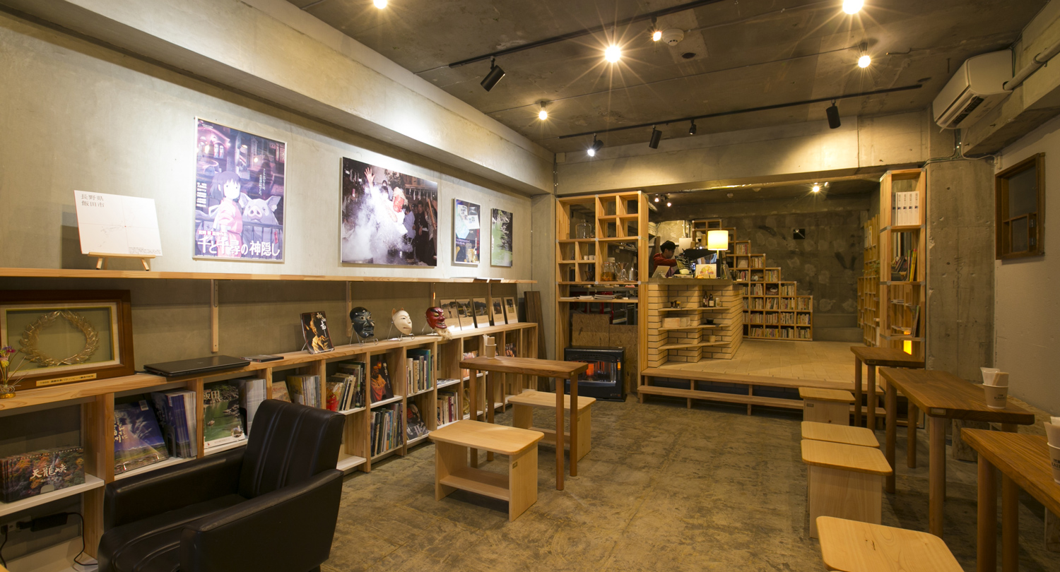 旧東海道のKaido Books&Coffeeが北品川で愛される理由