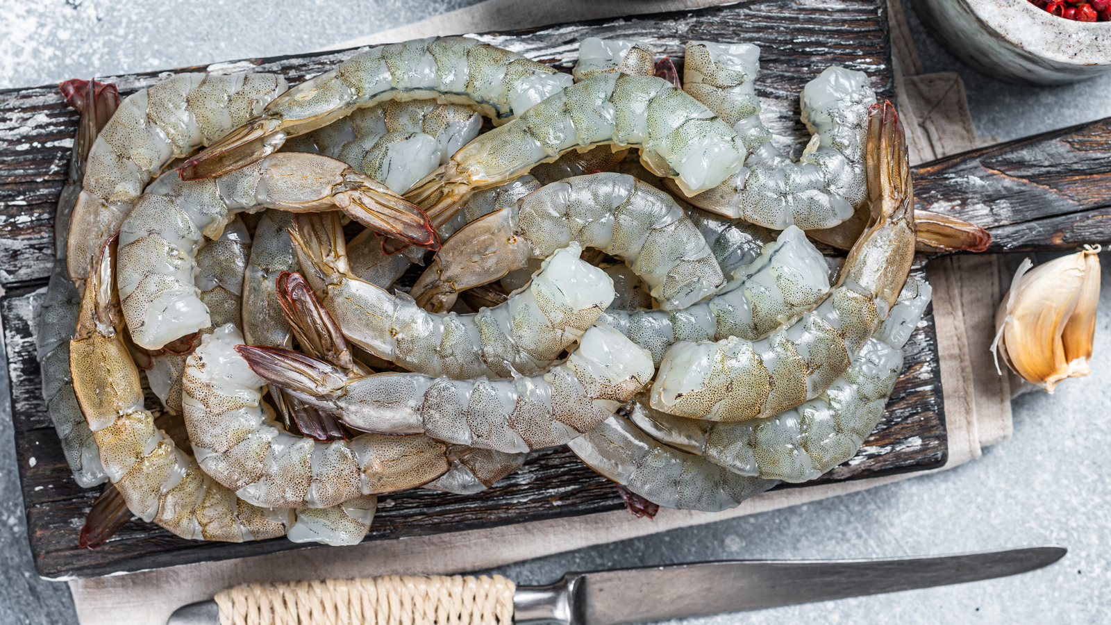 Is It Ok to Eat Raw Shrimp