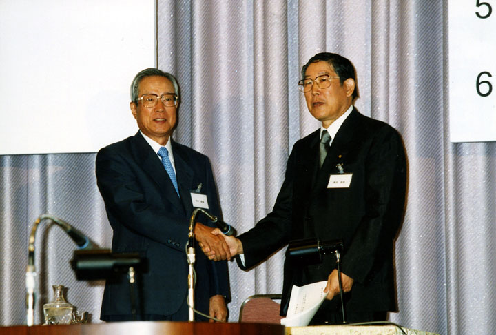 異端のトップが断行した改革の真実——トヨタ奥田碩の威圧的かつ革新的な決断が、2026年のEv迷走時代に投じる一石