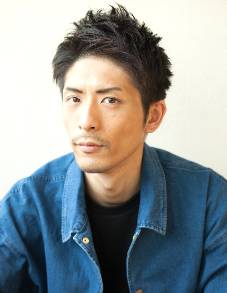 【2026年最新】40代男性の髪型は「清潔感×脱・おじさん」が新常識！プロが明かす大人のショートスタイル最前線
