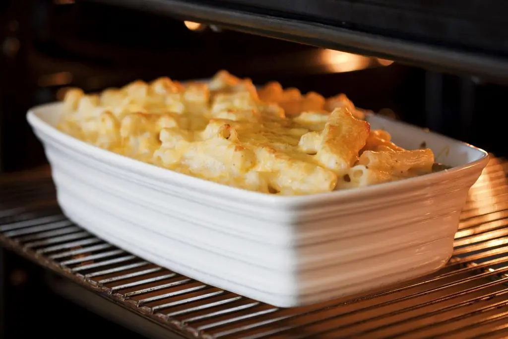 Should I Bake My Mac and Cheese Covered or Uncovered