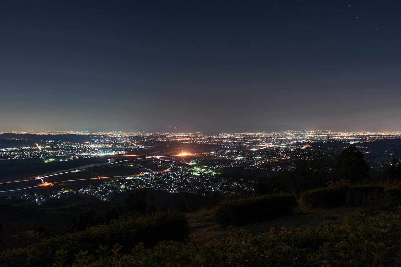 万灯呂山展望台の夜景評判と道が危険な噂の真相！2026年最新ガイド