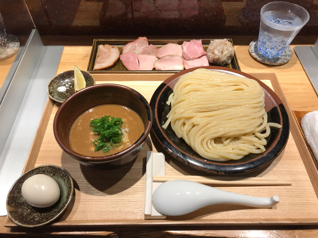 松戸ラーメン激戦区の真実！とみ田の現在地と地元民絶賛の穴場2026