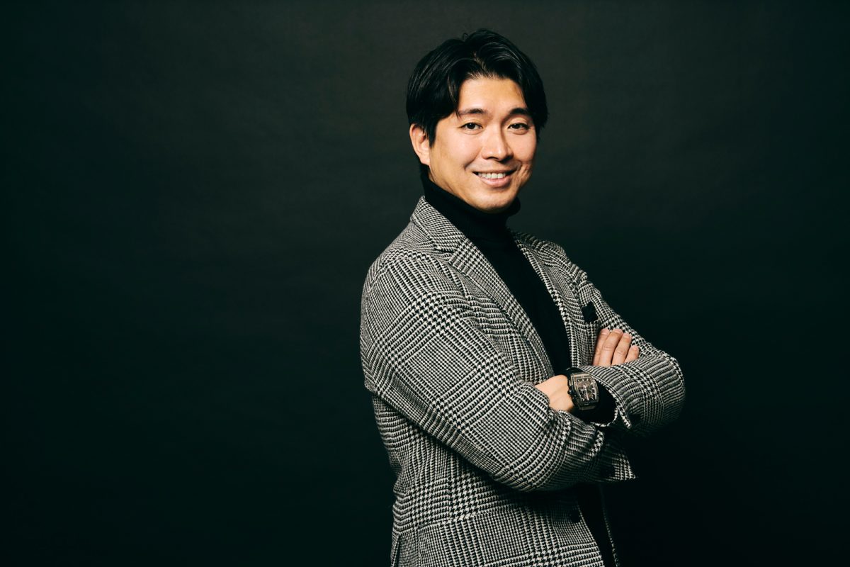 宮崎謙介の現在と年収は？会社経営の実態や妻・金子恵美との夫婦仲を追う