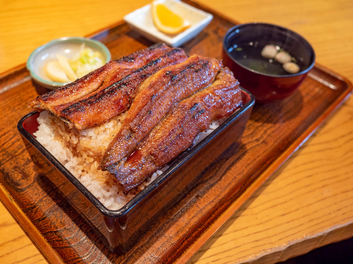 福山「なか勝」の評判と待ち時間攻略！関西風地焼きの魅力を徹底検証