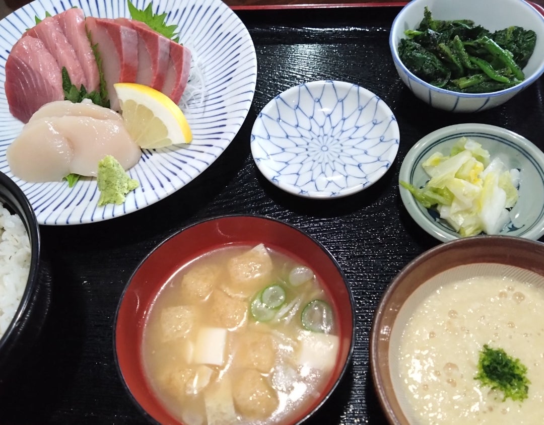 麦とろまる信食堂の評判と混雑状況！名店とろろ定食の魅力と攻略法