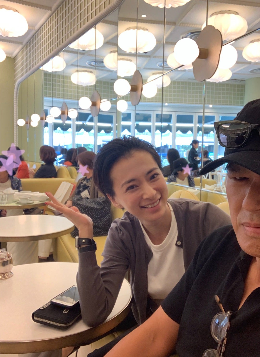 梅宮アンナのいとこは女優・梅宮万紗子！高橋克典との華麗な家系図を解剖