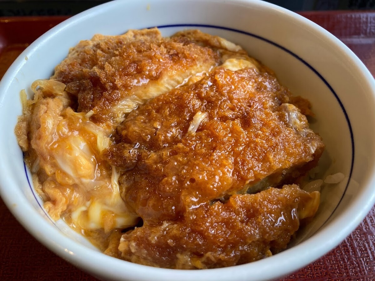 なぜなか卯のカツ丼はうまいと絶賛される？かつや比較と味の真相