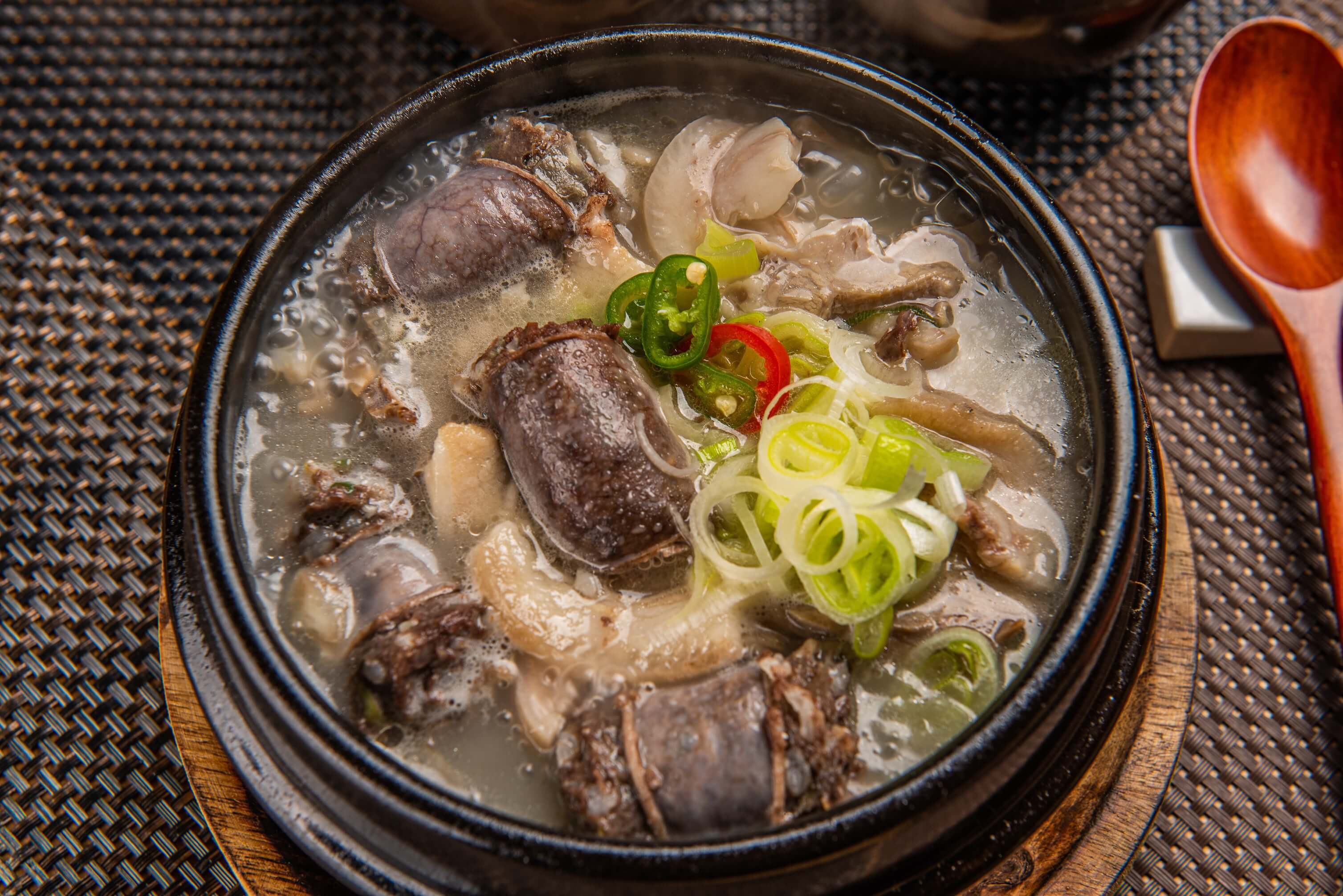 韓国料理スンデとは？まずい噂の真相や原料・美味しい食べ方を徹底解説