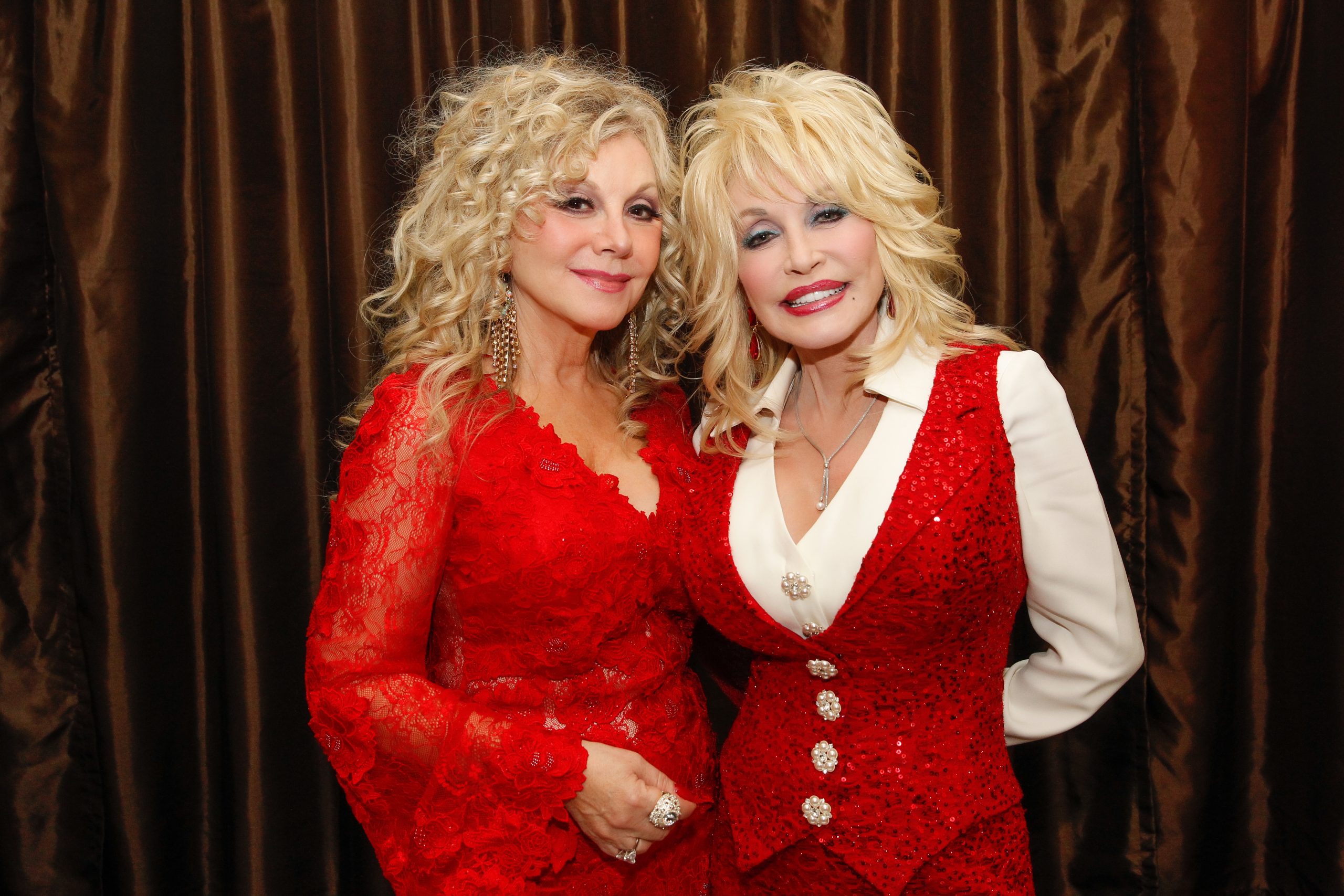 Stella Parton Net Worth, Husband, and Kids: Complete Family Profile