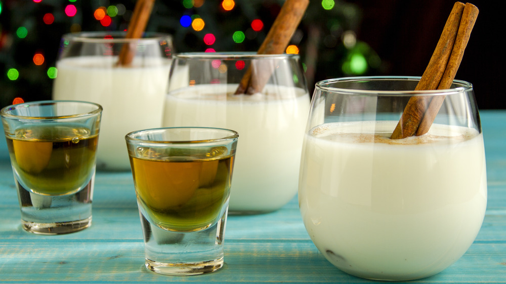 What Type of Alcohol Do You Put in Eggnog