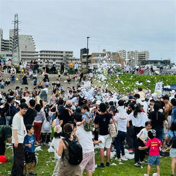 子どもが主役の祭典「Kaofes」母の日に贈る地域と成長の物語