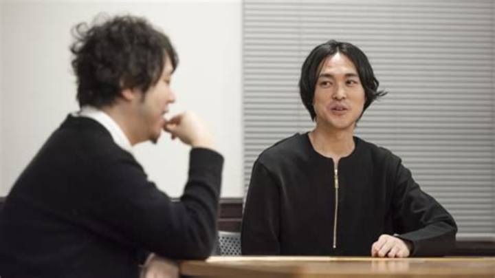 矢後直規の視覚革命：Radwimpsやラフォーレを魅了するアートディレクターの美的思想と軌跡